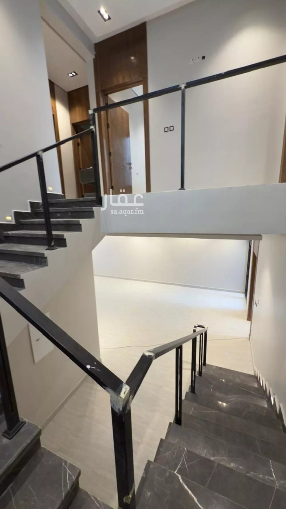 5 bedroom villa in Al Rimal 10