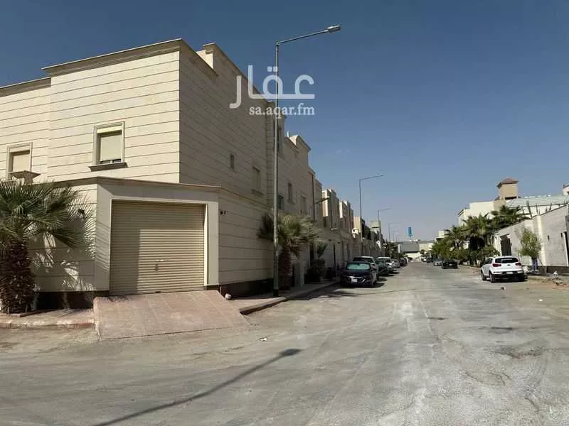 8 bedroom villa in Al Malqa 2