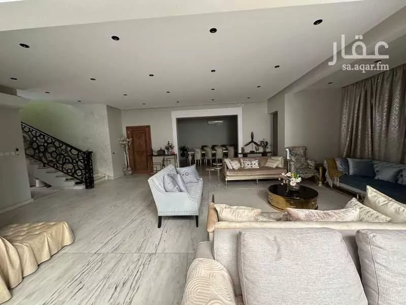 8 bedroom villa in Al Malqa 5