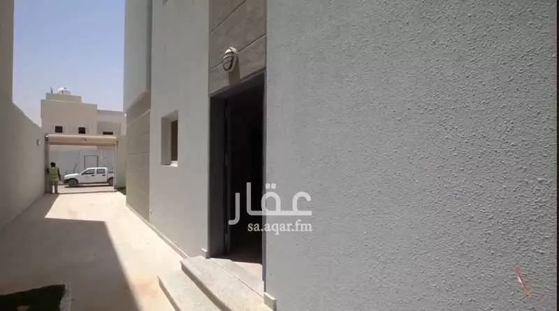 7 bedroom villa in Al Janadriyah 3