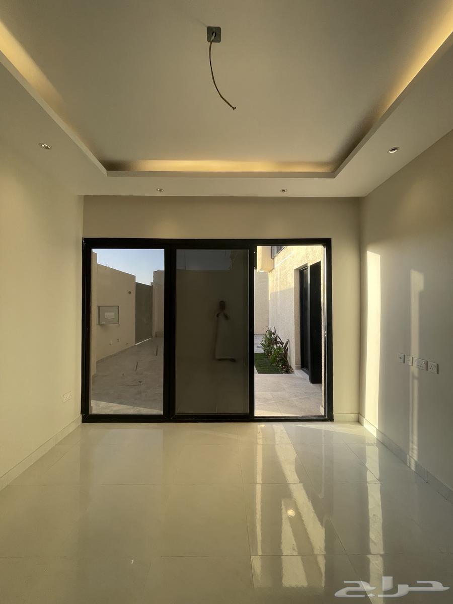 فيلا 5 غرف في الجنادرية 7