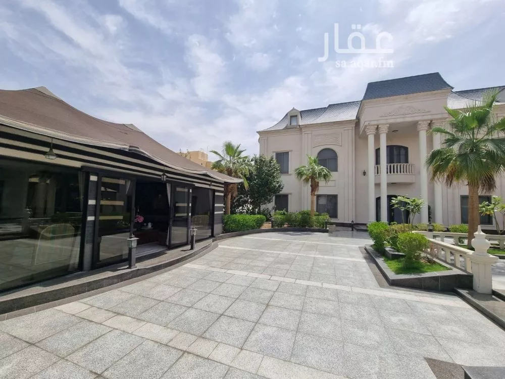6 bedroom apartment in Al Rabwa 6