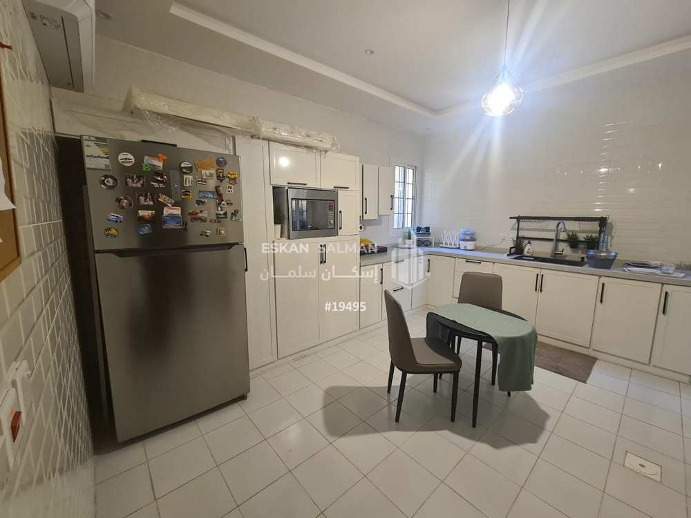 4 bedroom villa in Al Khomrah, Jeddah 4