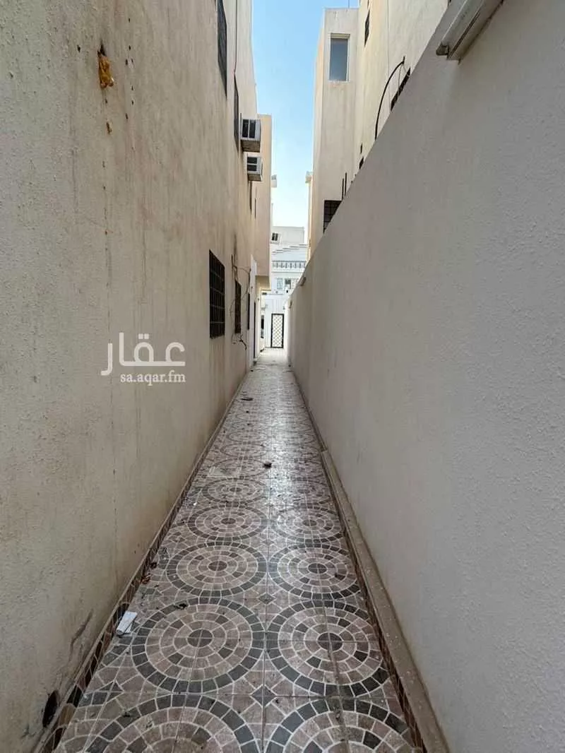فيلا 11 غرف في الرمال 14
