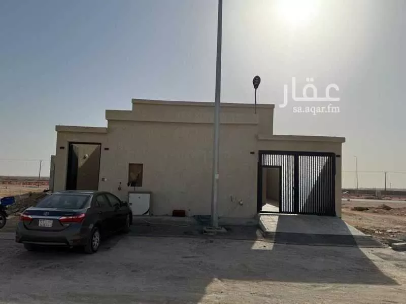 فيلا 5 غرف في الشرق 8