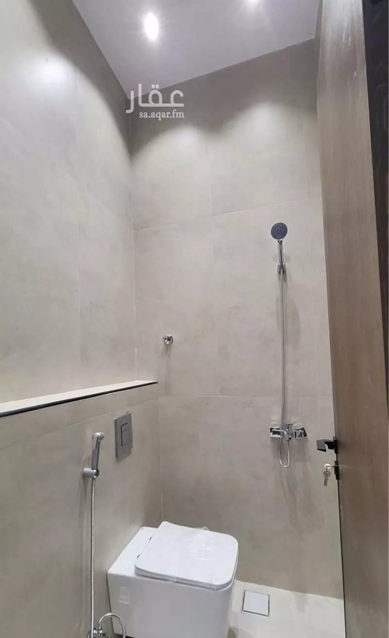 3 bedroom apartment in Al Salamah 7