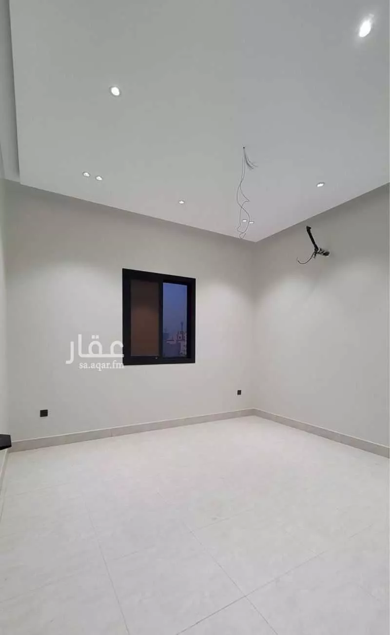 3 bedroom apartment in Al Salamah 8