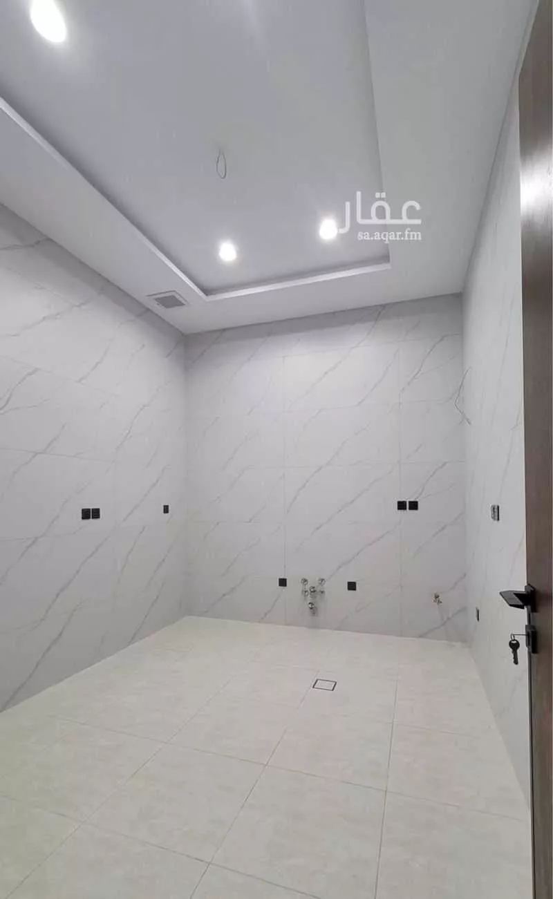 3 bedroom apartment in Al Salamah 10