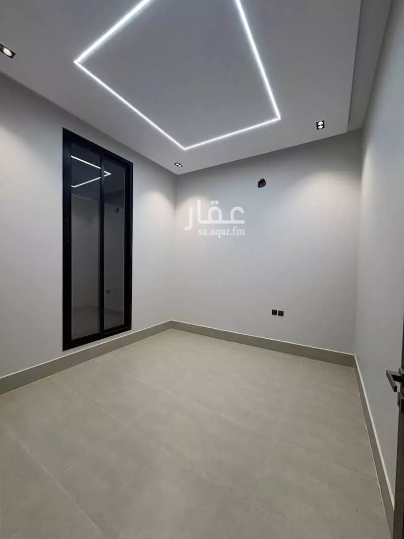 8 bedroom villa in Al Uraija Al Gharbiyah 12