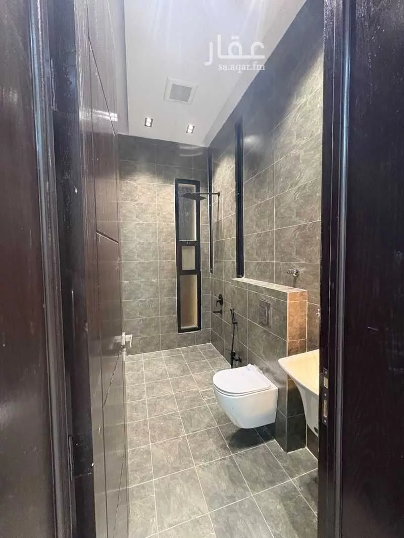 8 bedroom villa in Al Uraija Al Gharbiyah 13