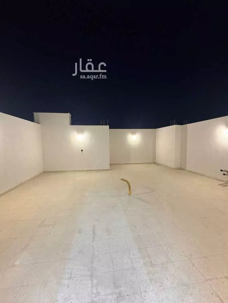 8 bedroom villa in Al Uraija Al Gharbiyah 19