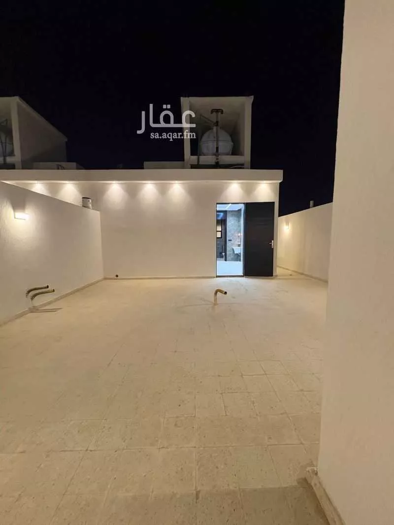 8 bedroom villa in Al Uraija Al Gharbiyah 22