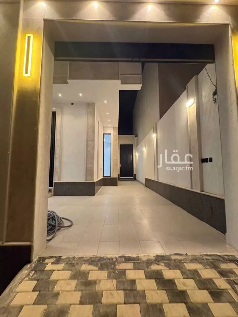 8 bedroom villa in Al Uraija Al Gharbiyah 5