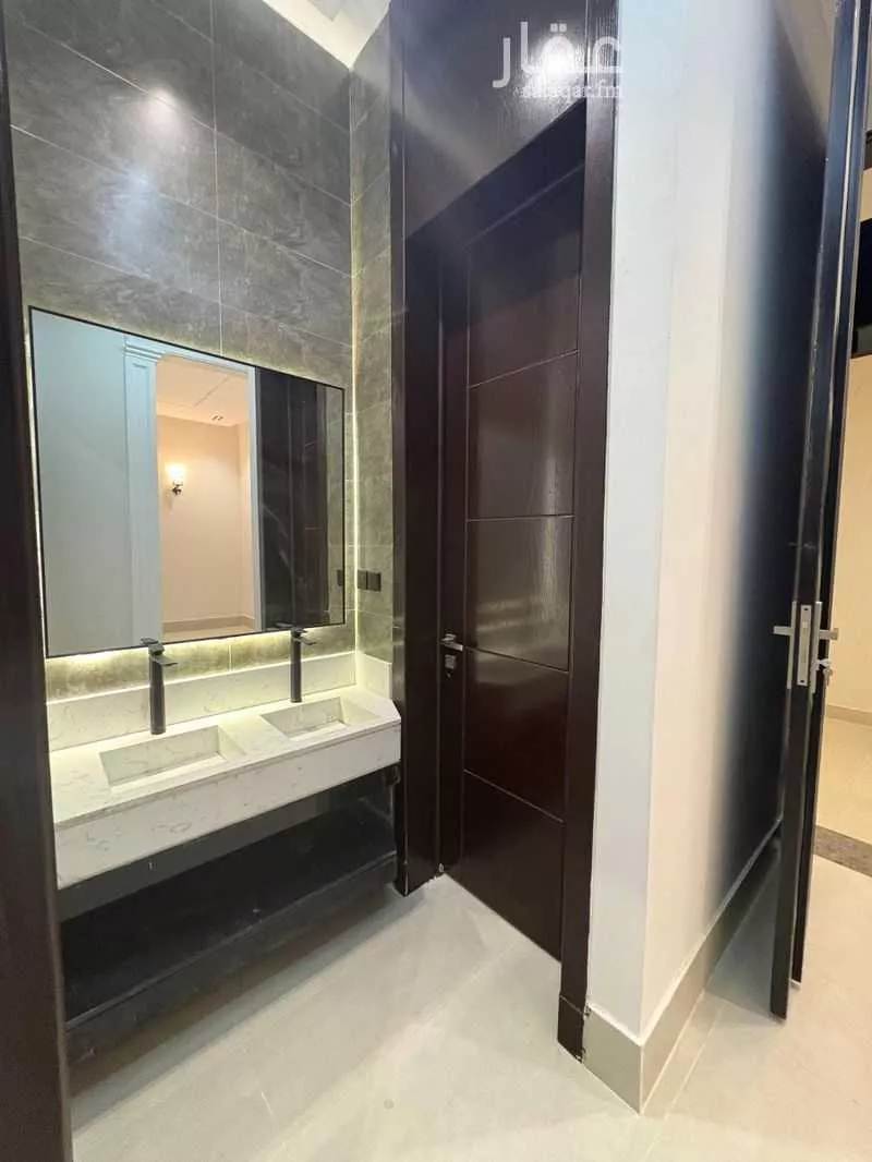 8 bedroom villa in Al Uraija Al Gharbiyah 7