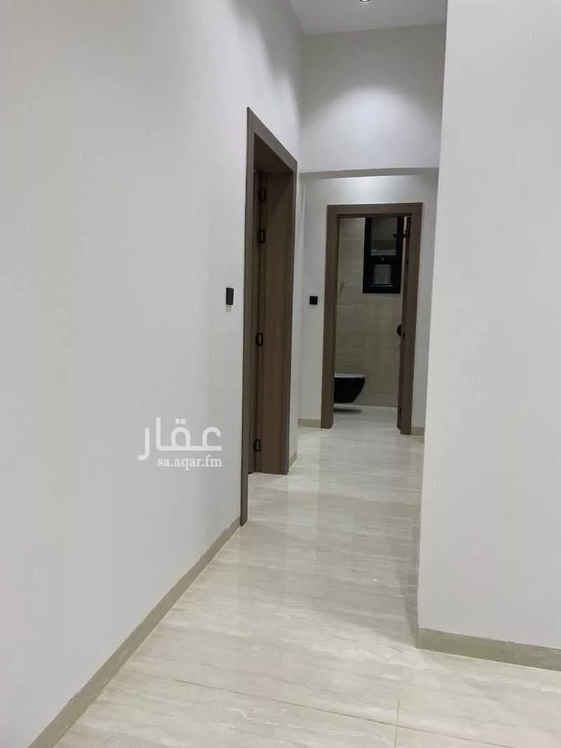 فيلا 5 غرف في الرمال 10