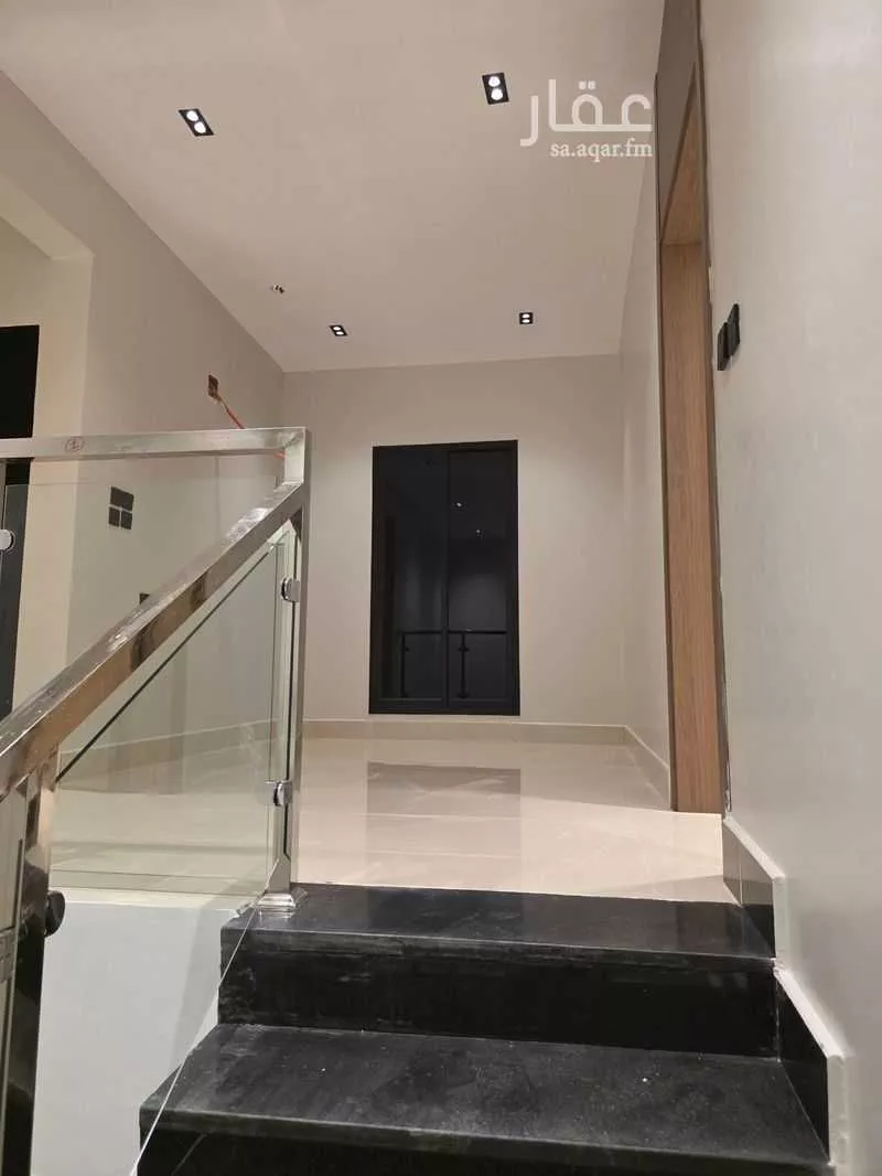 5 bedroom villa in Dirab 13