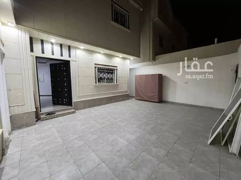 فيلا 6 غرف في الرمال 13