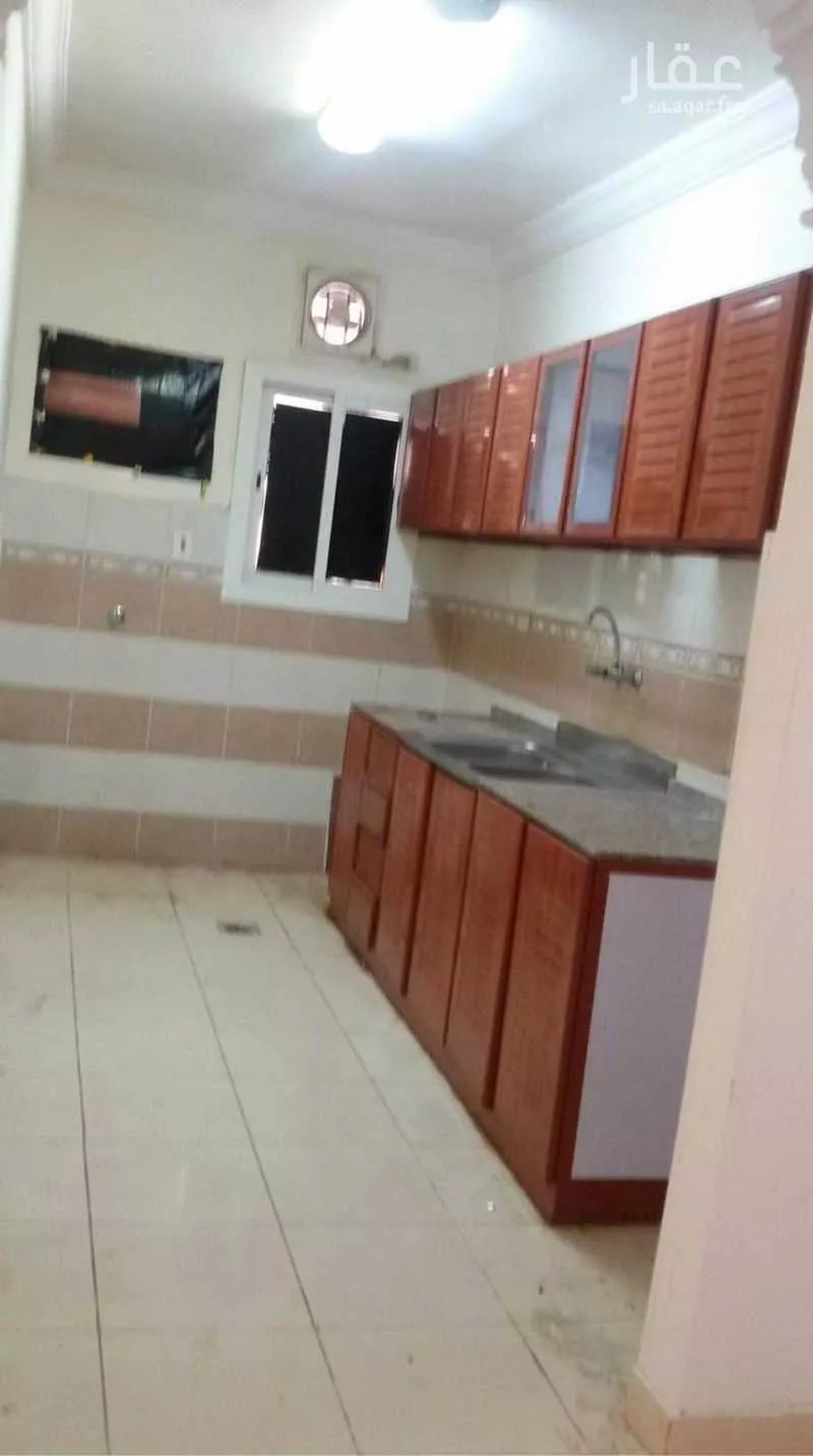 عمارة 3062 م² في مشرفة 7