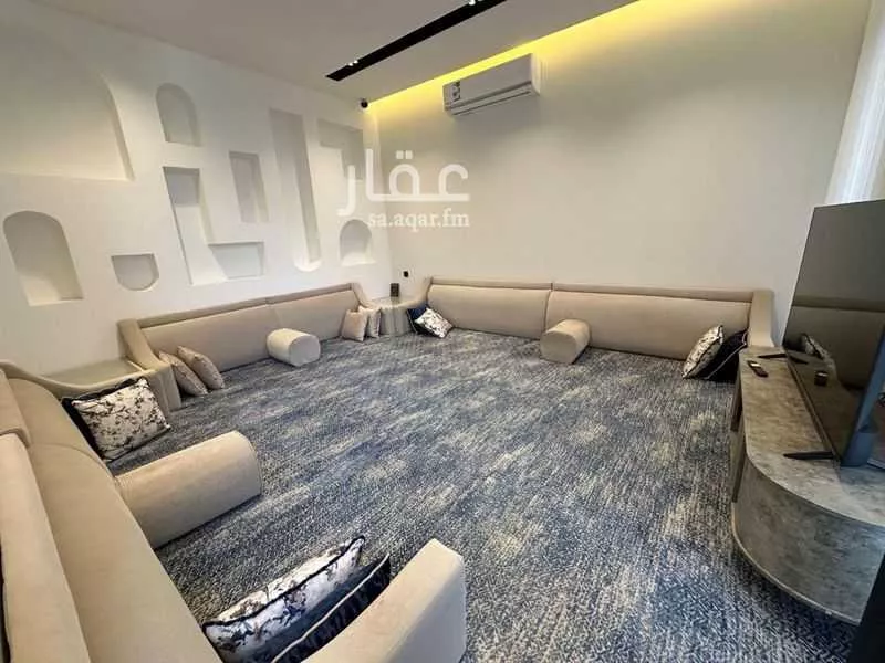 4 bedroom villa in Al Mahdiyyah 4