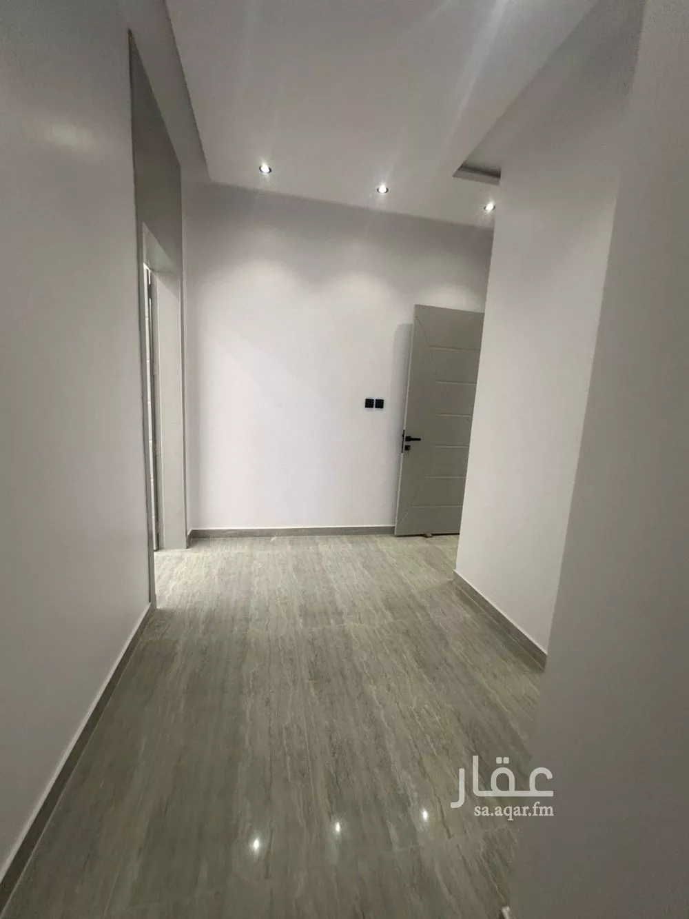 شقة 4 غرف في ظهرة نمار 3