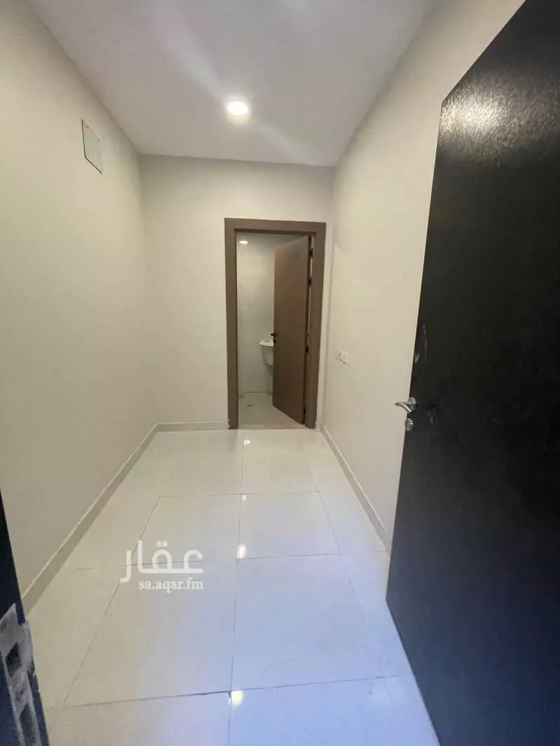 فيلا 5 غرف في الجنادرية 11