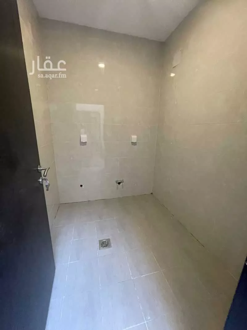 فيلا 5 غرف في الجنادرية 13