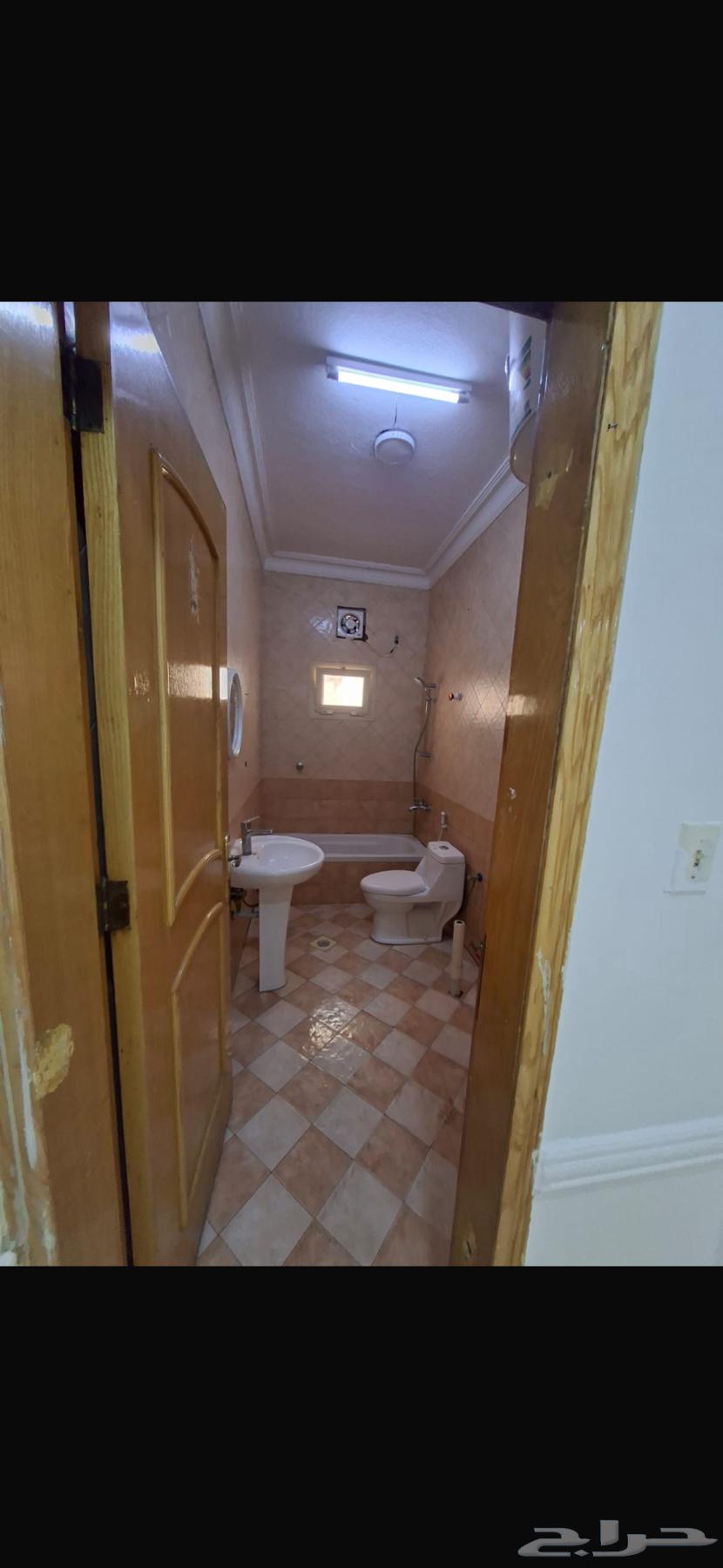 3 bedroom apartment in Al Bandariyah 5