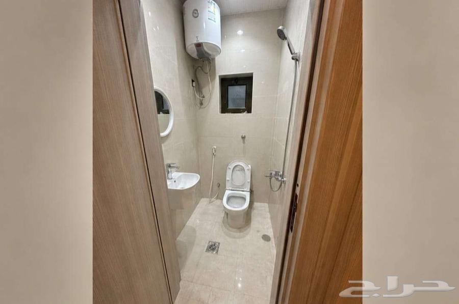 2 bedroom apartment in Al Thuqbah 6