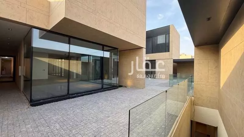 فيلا 5 غرف في الملقا 6