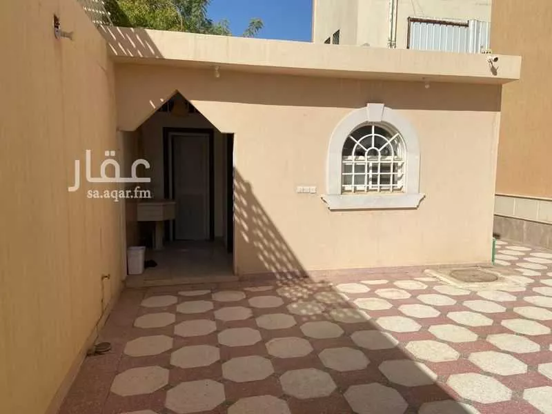 8 bedroom villa in Al Maseef 6