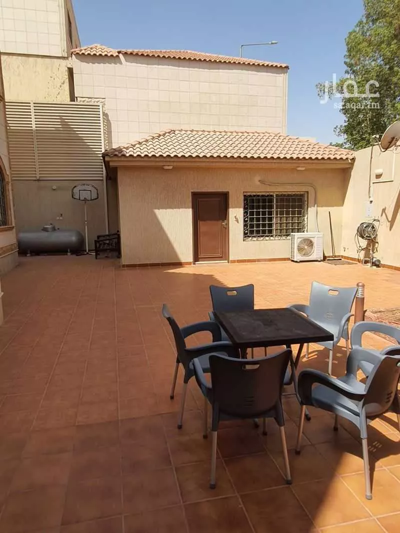 6 bedroom villa in Ishbiliyah 5