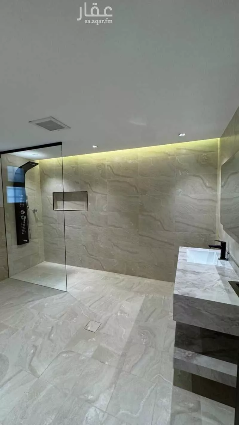 7 bedroom villa in Al Murooj 5