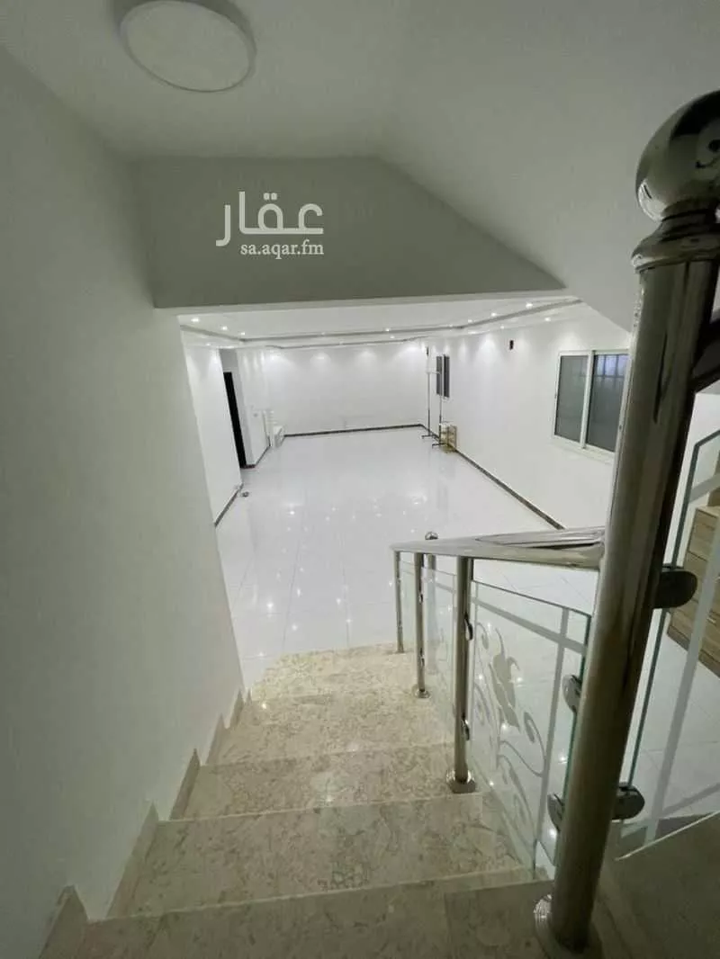 فيلا 11 غرف في الرمال 13