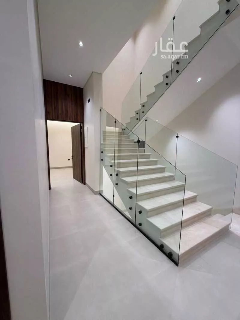 5 bedroom villa in Al Narjis 11