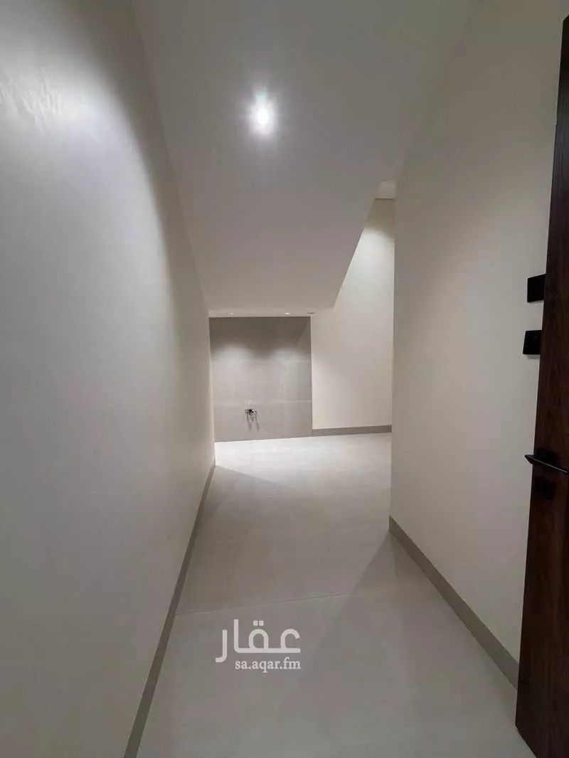 5 bedroom villa in Al Narjis 8