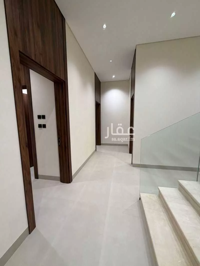 5 bedroom villa in Al Narjis 9