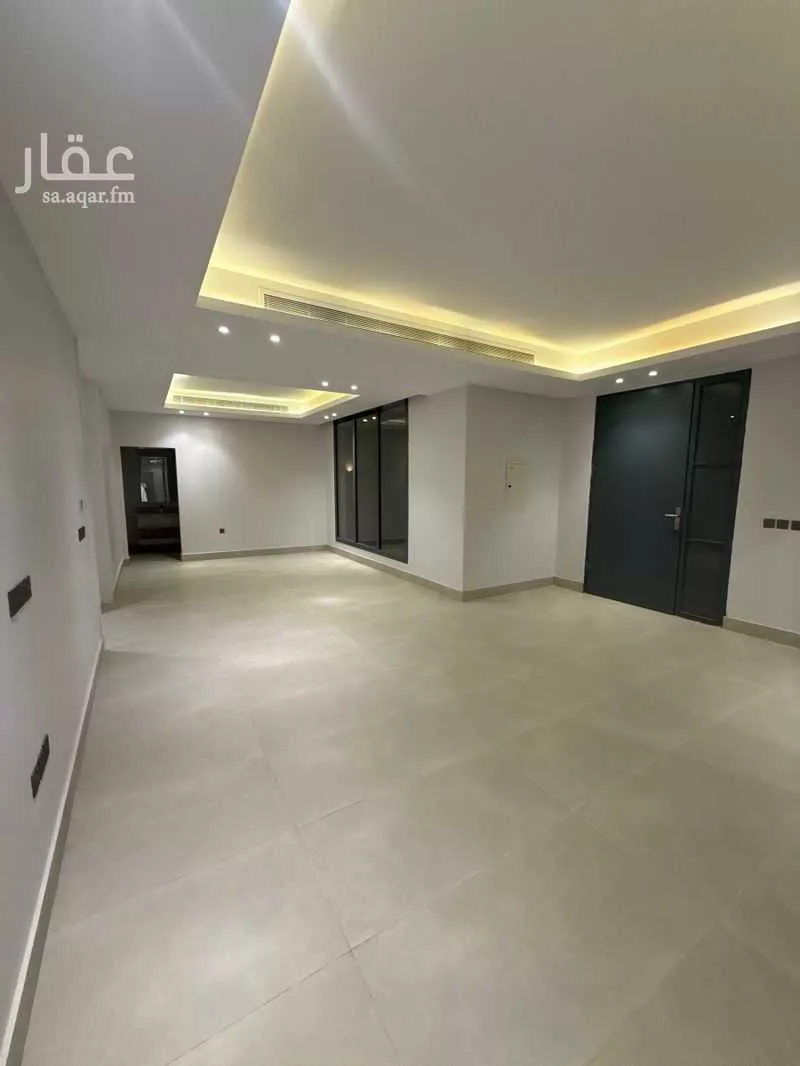 فيلا 5 غرف في العارض 7