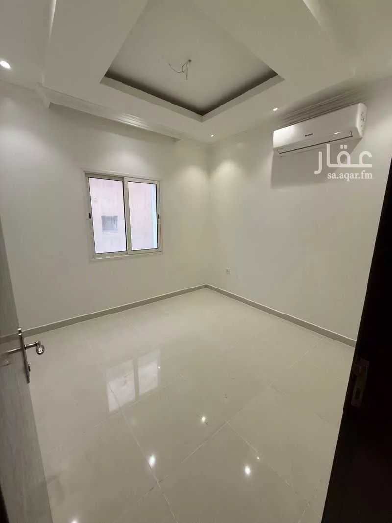 عمارة 1115 م² في القصور 4
