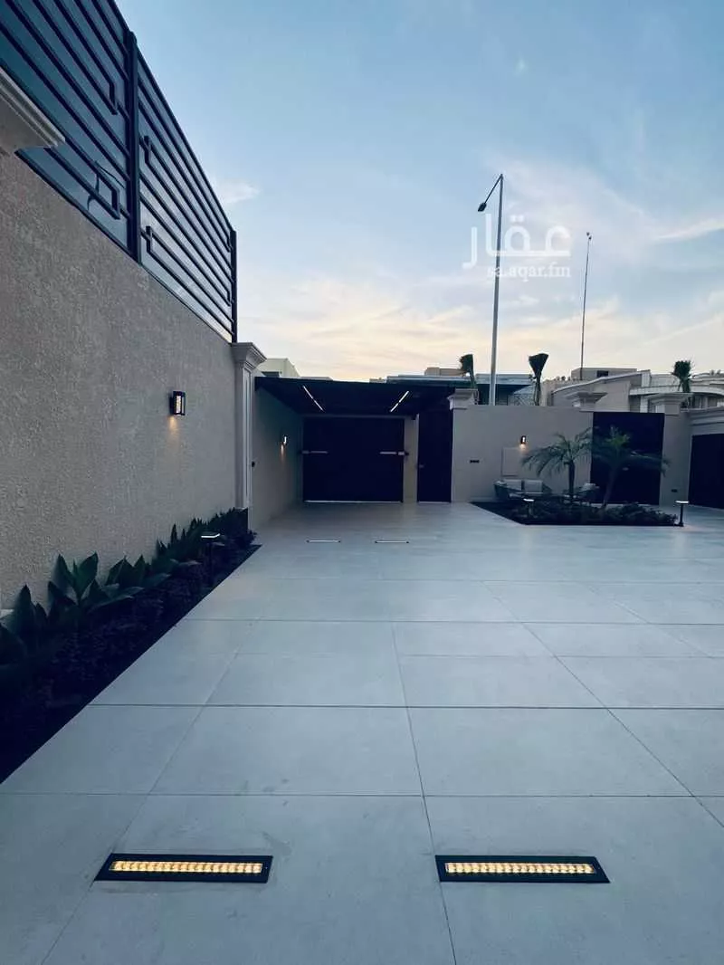 فيلا 5 غرف في الملقا 4
