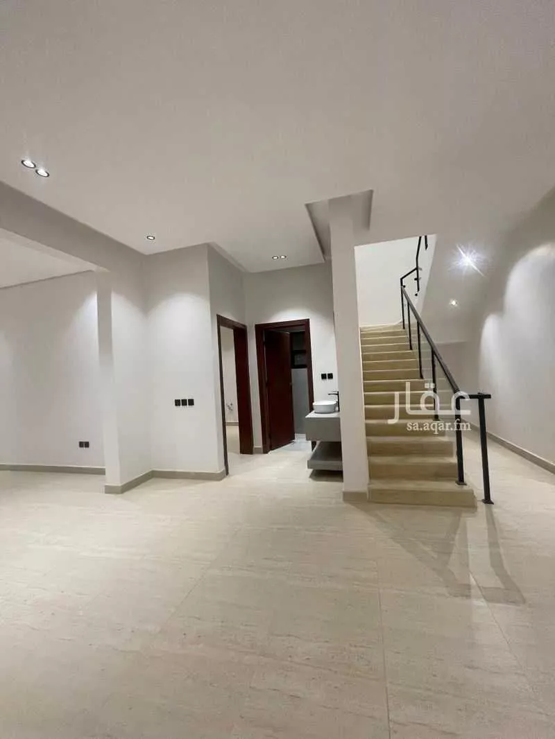 6 bedroom villa in Ash Sharq 2