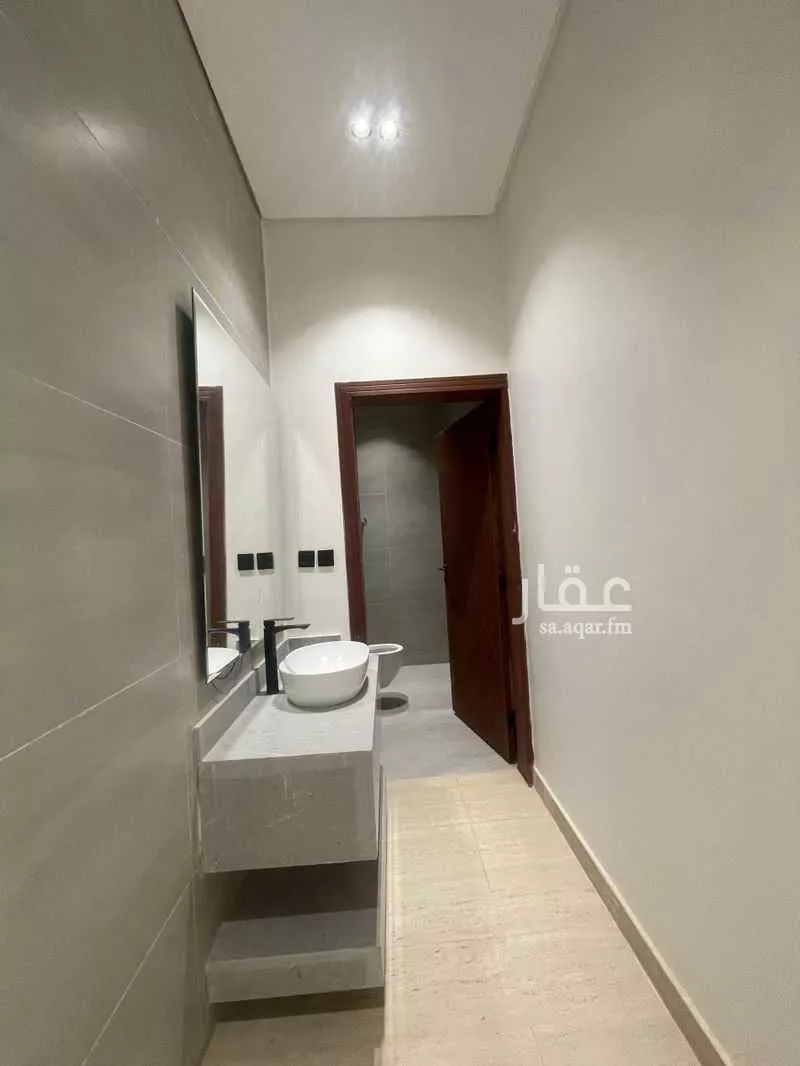 6 bedroom villa in Ash Sharq 3