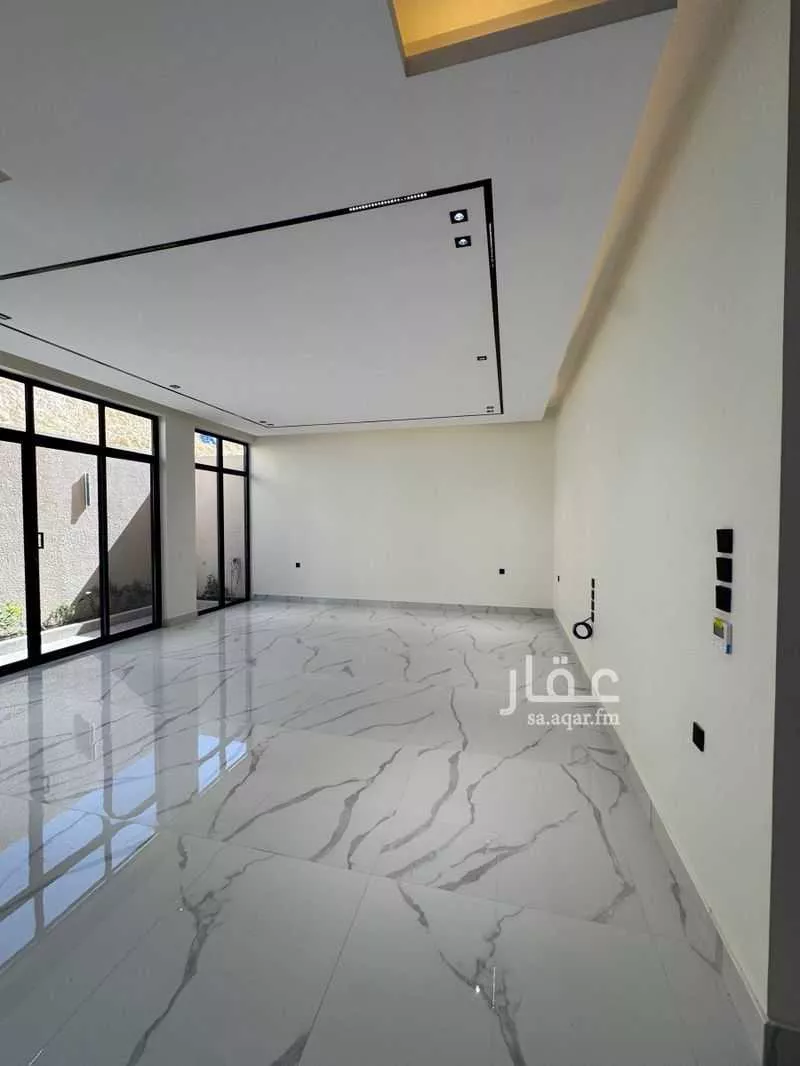 5 bedroom villa in Al Narjis 6