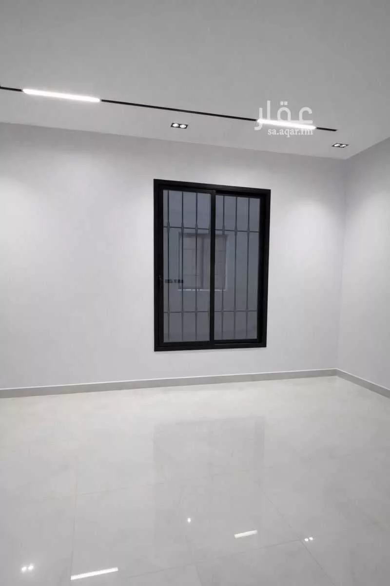 فيلا 4 غرف في النظيم 12