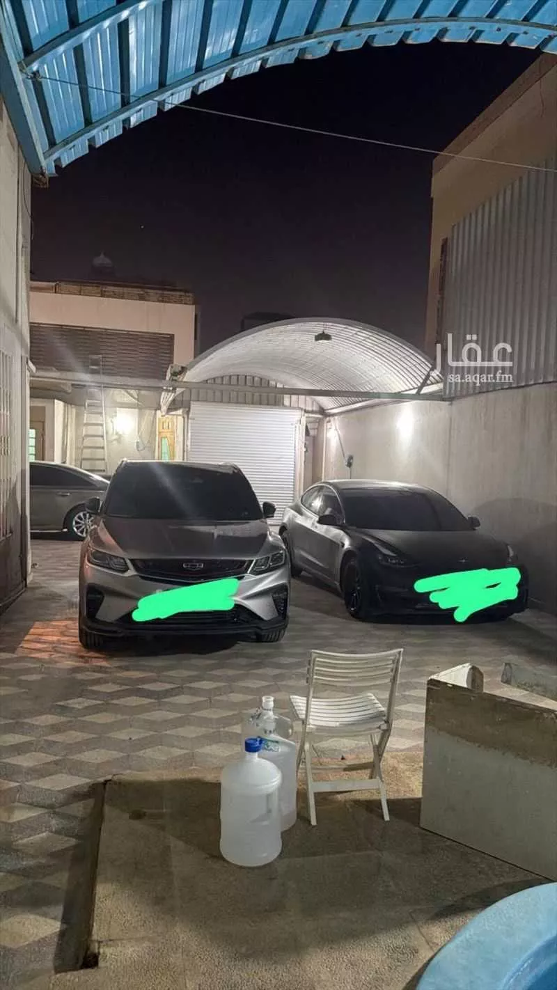 فيلا 5 غرف في السعادة 5