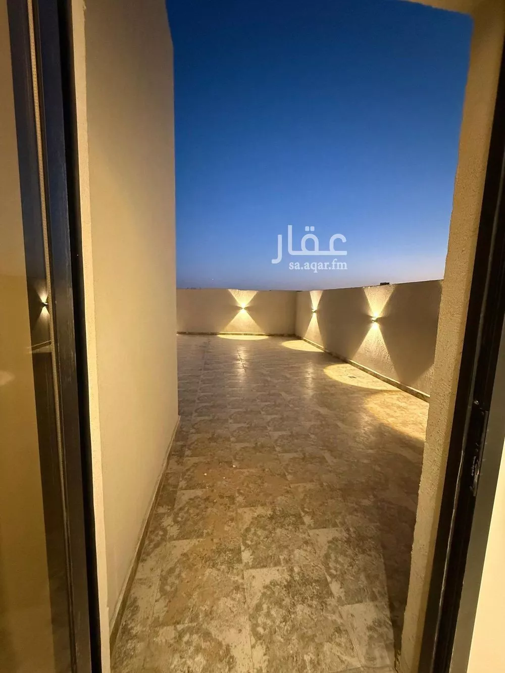 فيلا 5 غرف في الشرق 7