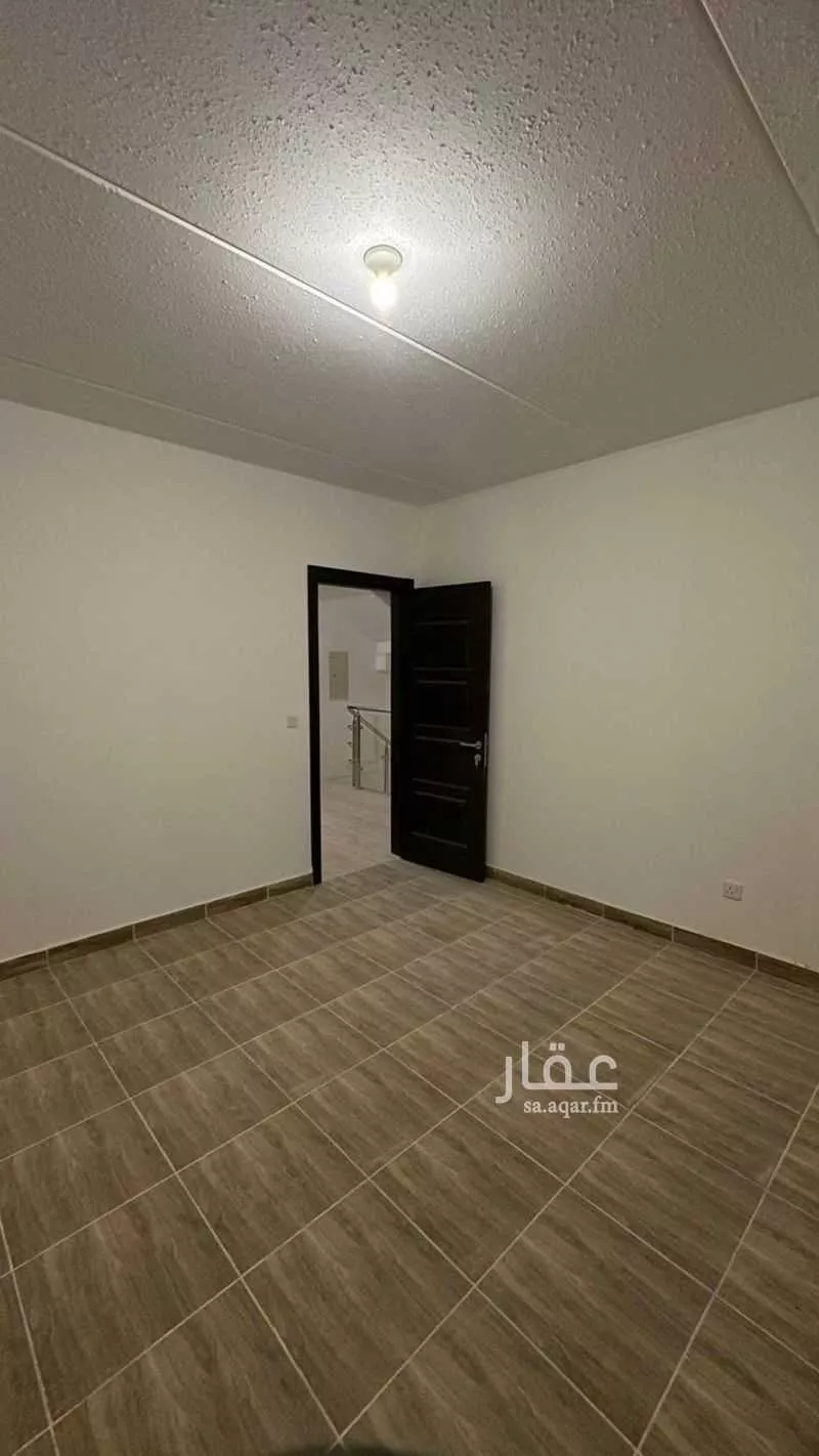 5 bedroom villa in Riyadh 9