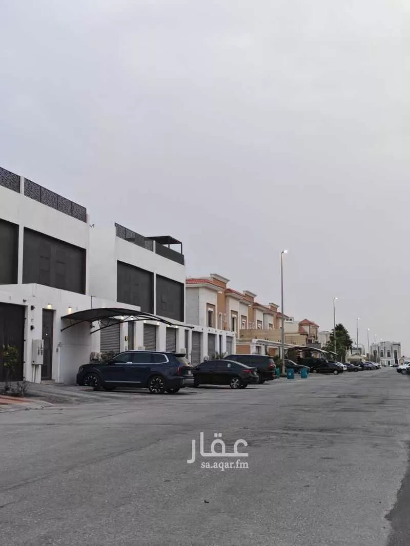 فيلا 4 غرف في التحلية 3