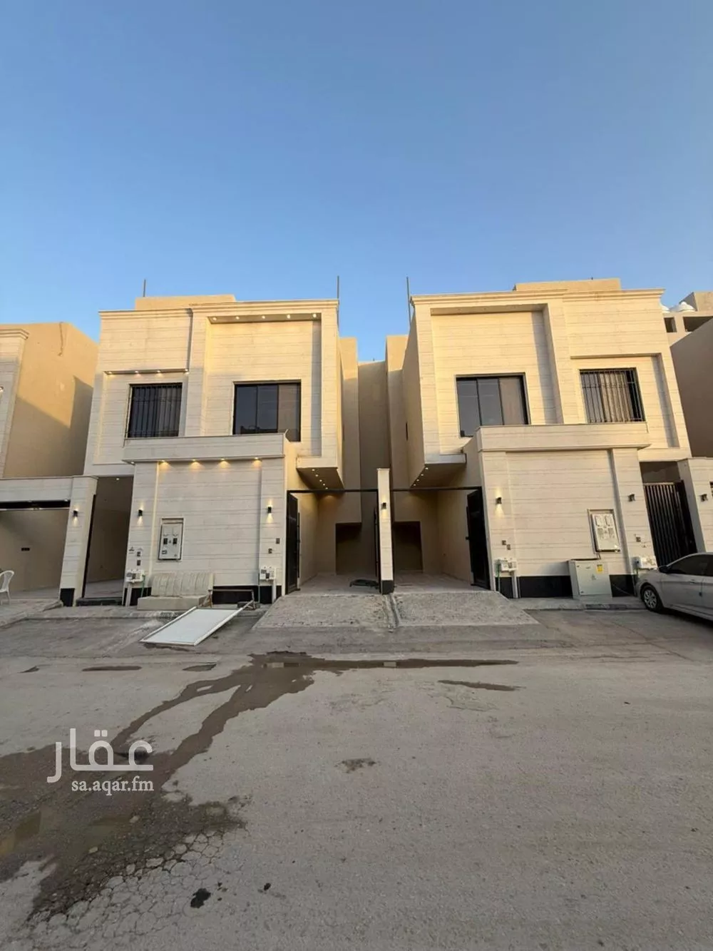 4 bedroom villa in Al Janadriyah 2