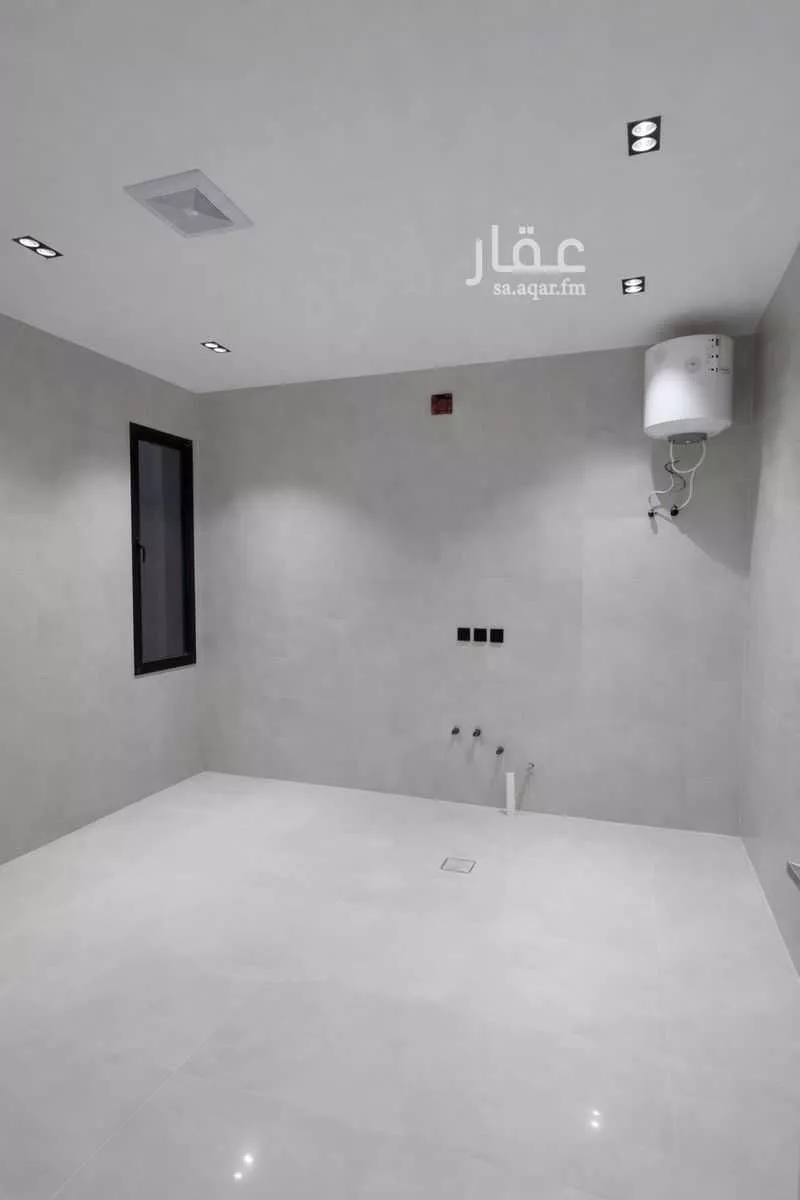4 bedroom villa in Al Janadriyah 5
