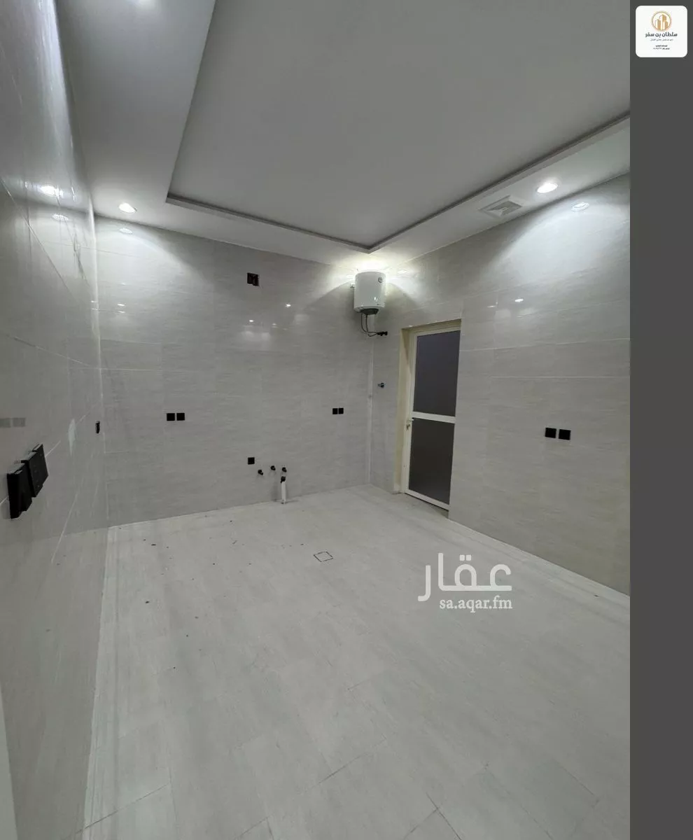 10 bedroom villa in Al Janadriyah 3